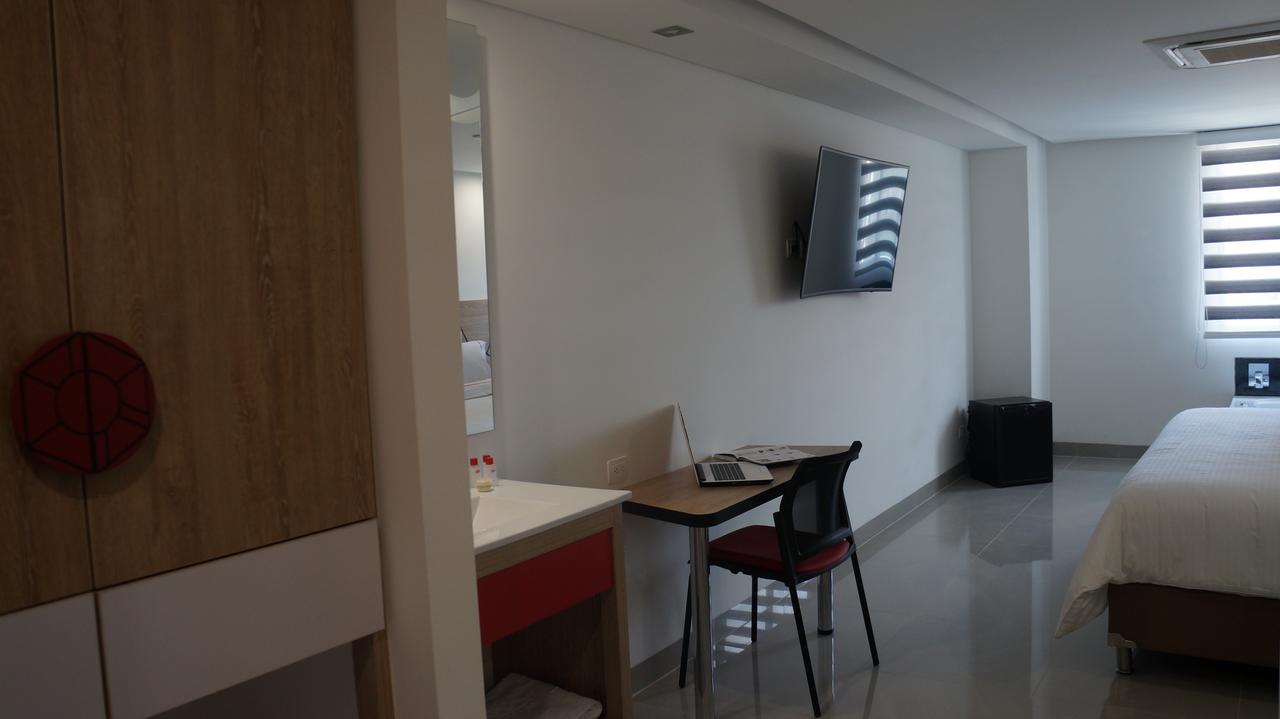 Obo Hotel Медельин Экстерьер фото